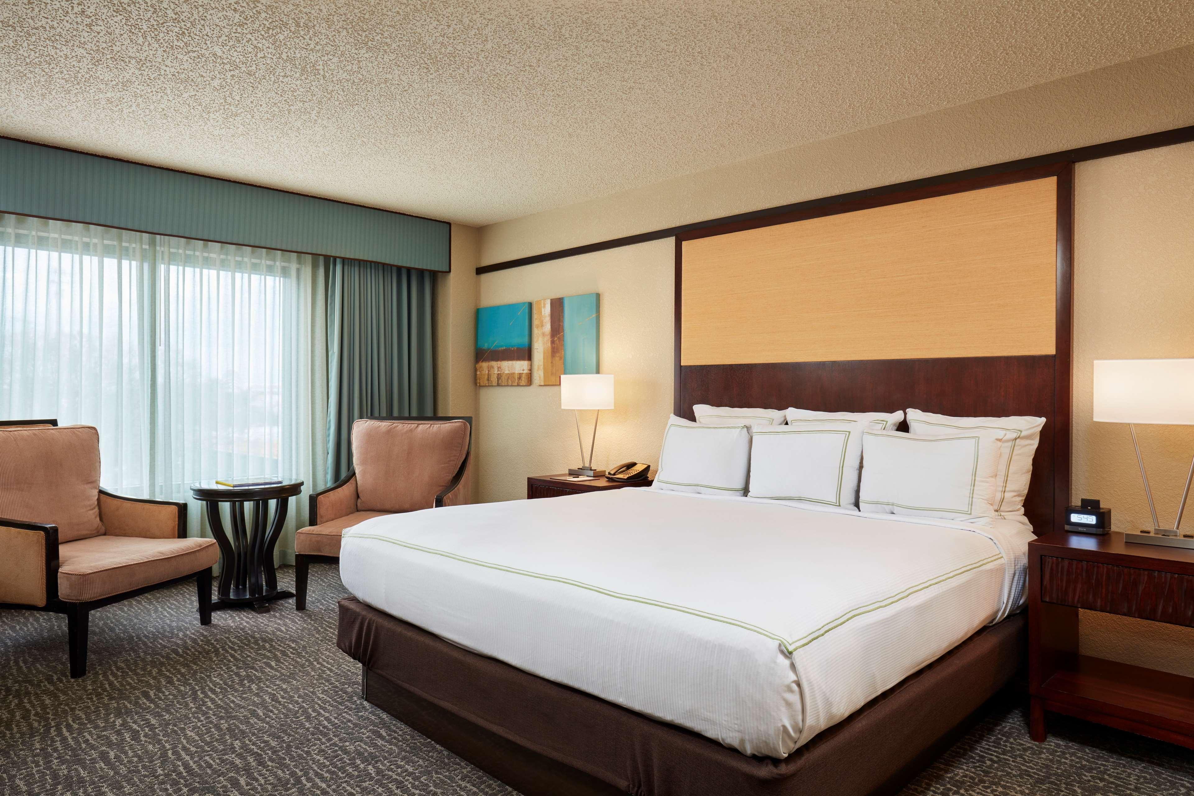 Doubletree By Hilton Hotel Orlando At Seaworld Williamsburg Eksteriør billede